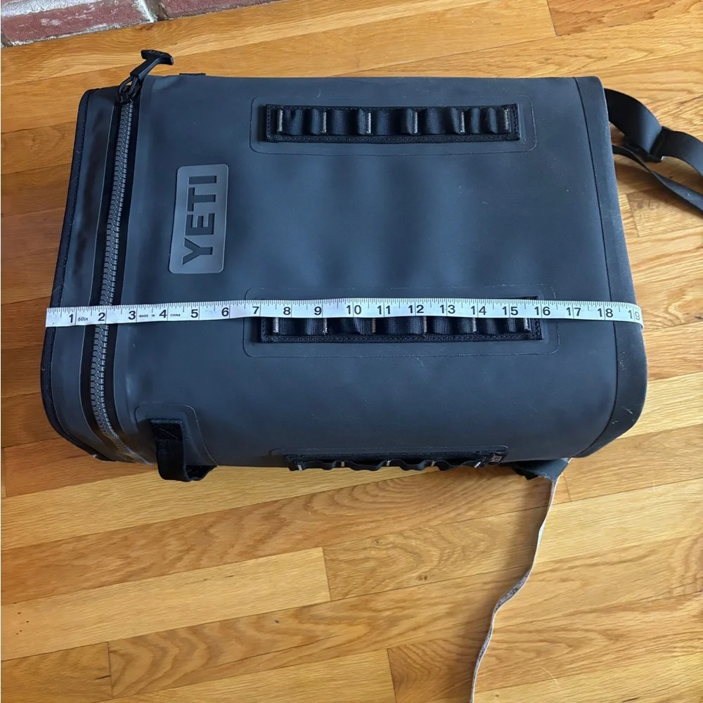 YETI Hopper M20 Backpack Cooler - Dark Gray - Picture 5 of 8